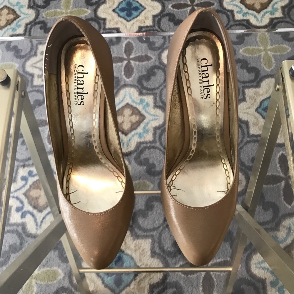Charles David Camel Pumps - Size 6.5